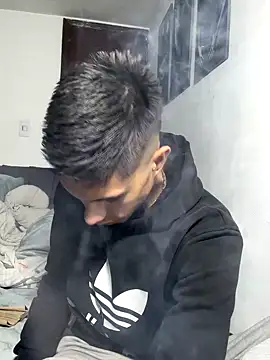 Snapshot of Manuel99boy chatting on 09/30/25, 04:50 Manuel99boy online show from 09/30/25, 04:50