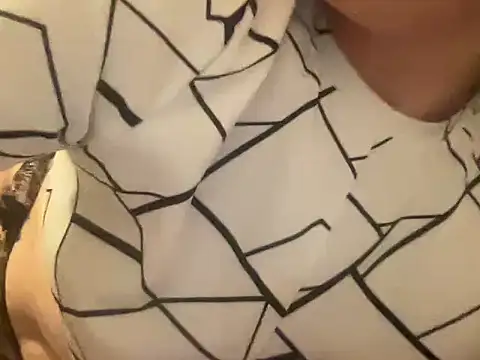 spookyspooky2 online show from 10/09/25, 08:23