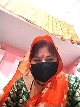 Rajnee33A online show from 04/13/26, 08:42