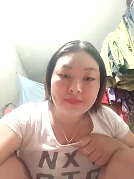 Snapshot of phunphun chatting on 10/21/25, 11:44 phunphun online show from 10/21/25, 11:44