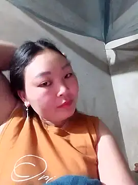 Snapshot of phunphun chatting on 11/15/25, 12:45 phunphun online show from 11/15/25, 12:45