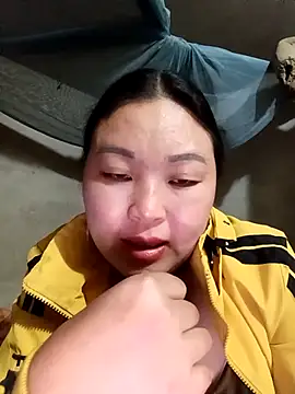 Snapshot of phunphun chatting on 12/14/25, 11:48 phunphun online show from 12/14/25, 11:48