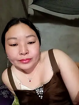 Snapshot of phunphun chatting on 12/14/25, 11:53 phunphun online show from 12/14/25, 11:53