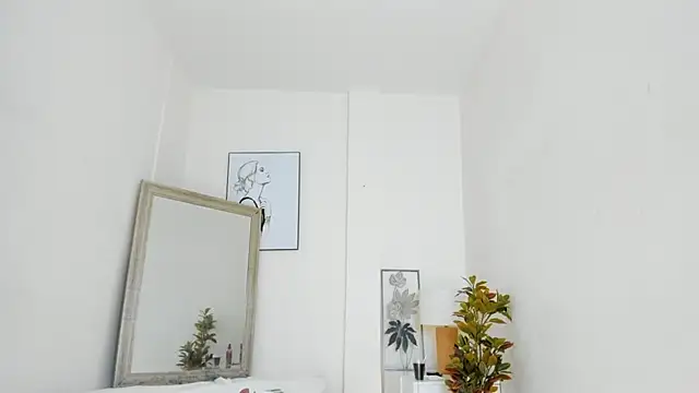 emy barnert online show from 12/14/25, 12:32