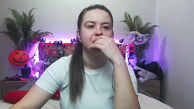 MavkaCute online show from 10/30/25, 07:03