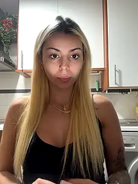 NoeliaGarcia17 online show from 10/11/25, 09:46