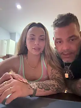 NoeliaGarcia17 online show from 06/06/26, 01:00