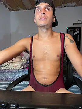 Angel latinboy online show from 04/16/26, 12:50