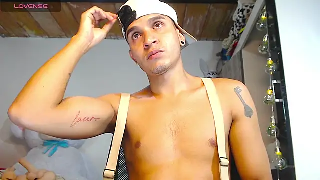 Angel latinboy online show from 04/23/26, 01:35