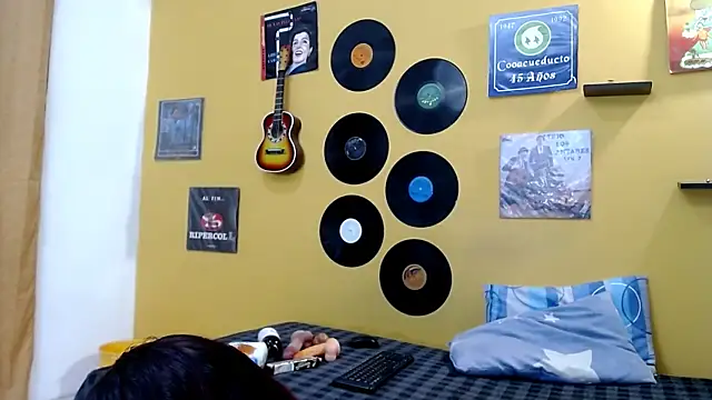 skinnyverus18 online show from 03/17/26, 07:39