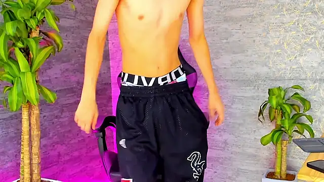 Snapshot of ArthurCox chatting on 09/09/25, 11:48 ArthurCox online show from 09/09/25, 11:48