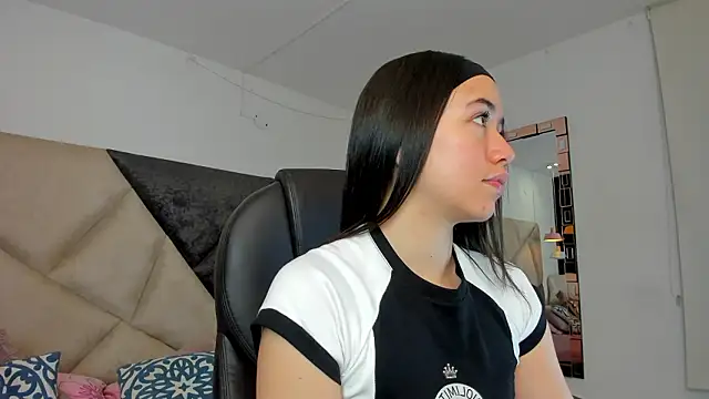 SaraWagner  online show from 03/02/26, 12:35