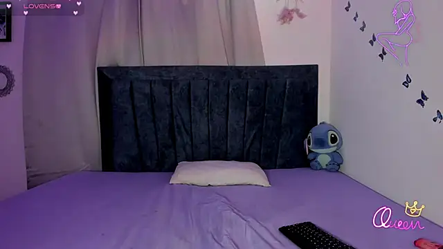 Snapshot of emmie_bunny chatting on 02/26/26, 11:15 emmie bunny online show from 02/26/26, 11:15