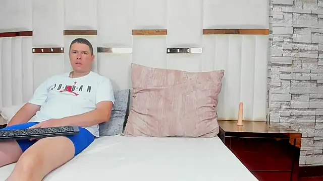 CandyandSteven online show from 11/21/25, 02:43