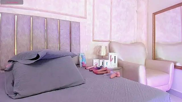 Keirahartz online show from 12/05/25, 03:48