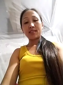 Snapshot of cute_love00 chatting on 09/24/25, 03:43 cute love00 online show from 09/24/25, 03:43