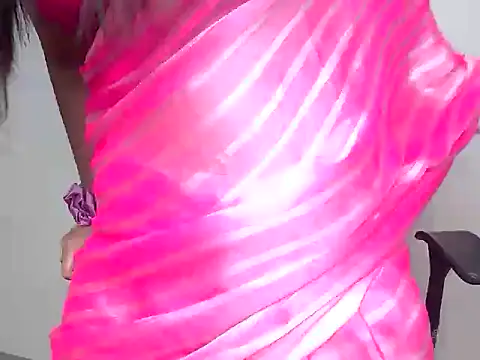 oceaneyees  online show from 09/20/25, 11:55