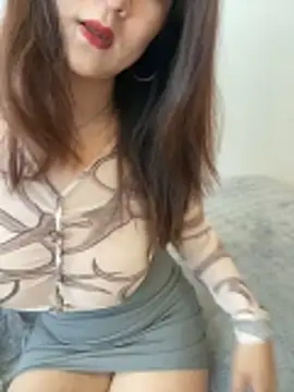 jiajia1060 online show from 10/28/25, 04:16