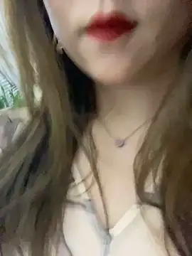 jiajia1060 online show from 11/10/25, 12:31