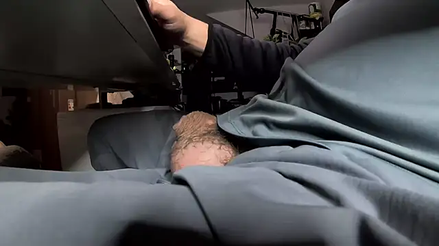 hornysmallcockgermany online show from 11/04/25, 08:08