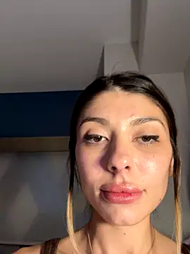 bbgurlnickii online show from 12/22/25, 12:24