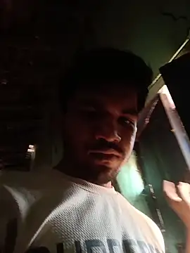 Snapshot of sexofbro chatting on 02/01/26, 06:12 sexofbro online show from 02/01/26, 06:12