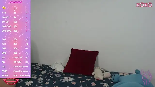 Allison 19   online show from 10/23/25, 10:14