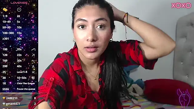 Allison 19   online show from 11/11/25, 04:23