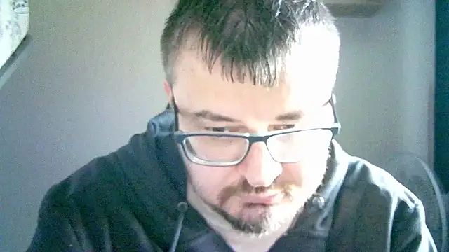 Snapshot of SirAbuser chatting on 09/24/25, 05:44 SirAbuser online show from 09/24/25, 05:44