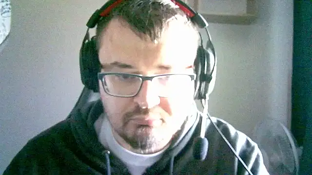 Snapshot of SirAbuser chatting on 09/25/25, 06:17 SirAbuser online show from 09/25/25, 06:17