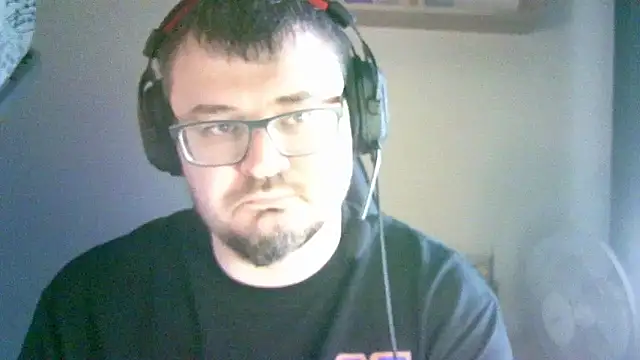 Snapshot of SirAbuser chatting on 10/03/25, 06:10 SirAbuser online show from 10/03/25, 06:10