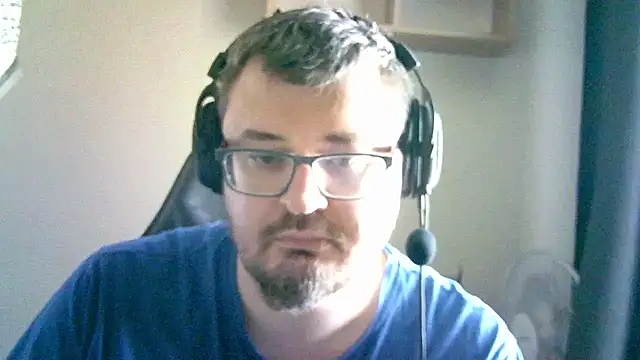 Snapshot of SirAbuser chatting on 10/07/25, 08:33 SirAbuser online show from 10/07/25, 08:33