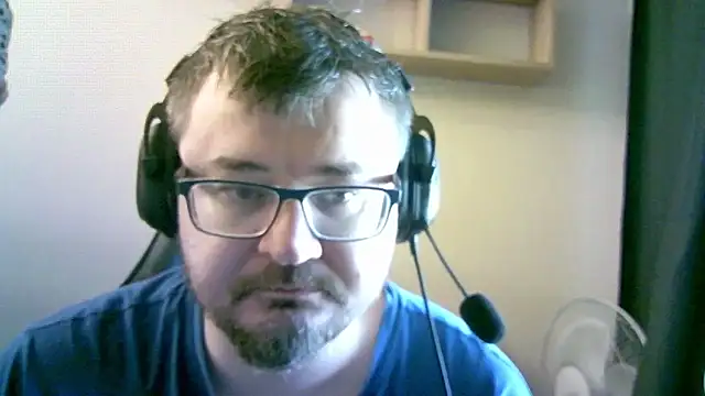 Snapshot of SirAbuser chatting on 10/09/25, 06:11 SirAbuser online show from 10/09/25, 06:11