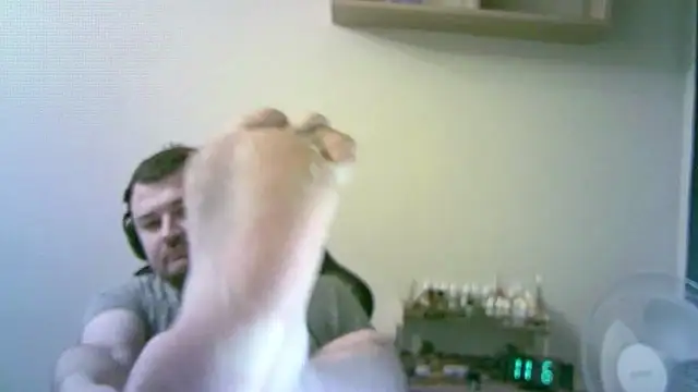 Snapshot of SirAbuser chatting on 11/06/25, 07:26 SirAbuser online show from 11/06/25, 07:26