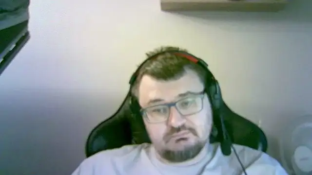 Snapshot of SirAbuser chatting on 11/28/25, 06:49 SirAbuser online show from 11/28/25, 06:49