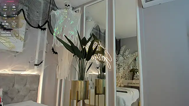 Snapshot of ellette__ chatting on 10/26/25, 07:36 ellette online show from 10/26/25, 07:36