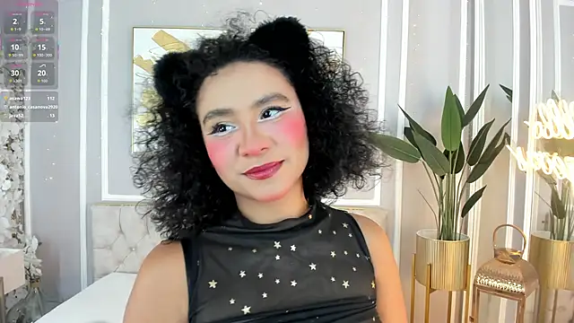 Snapshot of ellette__ chatting on 11/17/25, 07:30 ellette online show from 11/17/25, 07:30