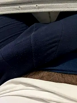 Kuaker077 online show from 10/05/25, 08:51