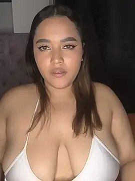 butterfly777  online show from 07/10/26, 06:54