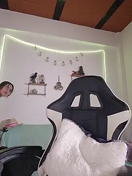 77Neferkitty77 online show from 10/20/25, 12:22