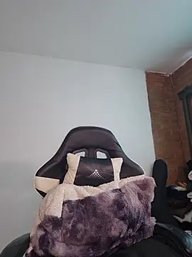 77Neferkitty77 online show from 03/24/26, 09:42