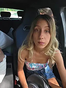 Snapshot of PetiteSecrets chatting on 09/10/25, 01:11 PetiteSecrets online show from 09/10/25, 01:11