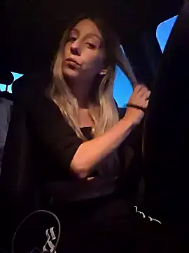 Snapshot of PetiteSecrets chatting on 10/23/25, 05:33 PetiteSecrets online show from 10/23/25, 05:33