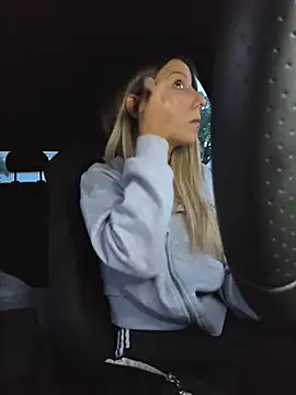 Snapshot of PetiteSecrets chatting on 11/14/25, 05:00 PetiteSecrets online show from 11/14/25, 05:00