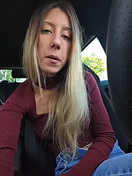 Snapshot of PetiteSecrets chatting on 11/20/25, 03:34 PetiteSecrets online show from 11/20/25, 03:34