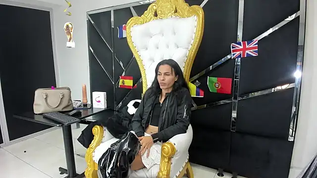 Aisha hotts777 online show from 06/20/26, 08:00