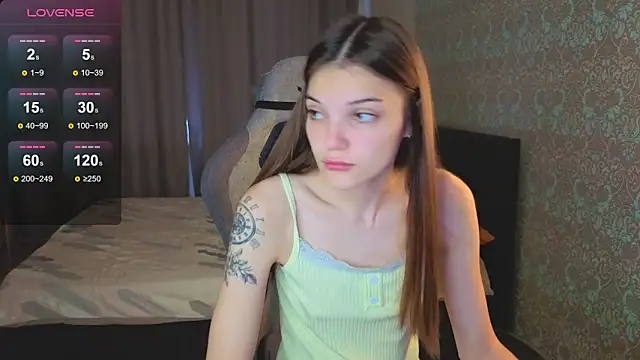 Snapshot of magic_shy_ chatting on 09/25/25, 01:20 magic shy online show from 09/25/25, 01:20