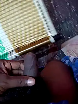 Snapshot of dolphiinn chatting on 11/24/25, 01:11 dolphiinn online show from 11/24/25, 01:11