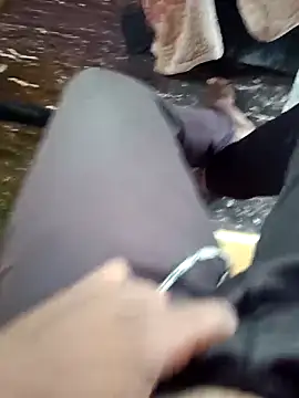 Snapshot of dolphiinn chatting on 11/27/25, 04:36 dolphiinn online show from 11/27/25, 04:36