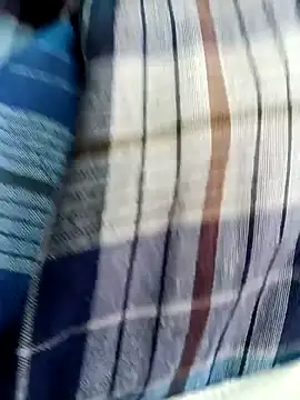 Snapshot of dolphiinn chatting on 12/16/25, 04:17 dolphiinn online show from 12/16/25, 04:17